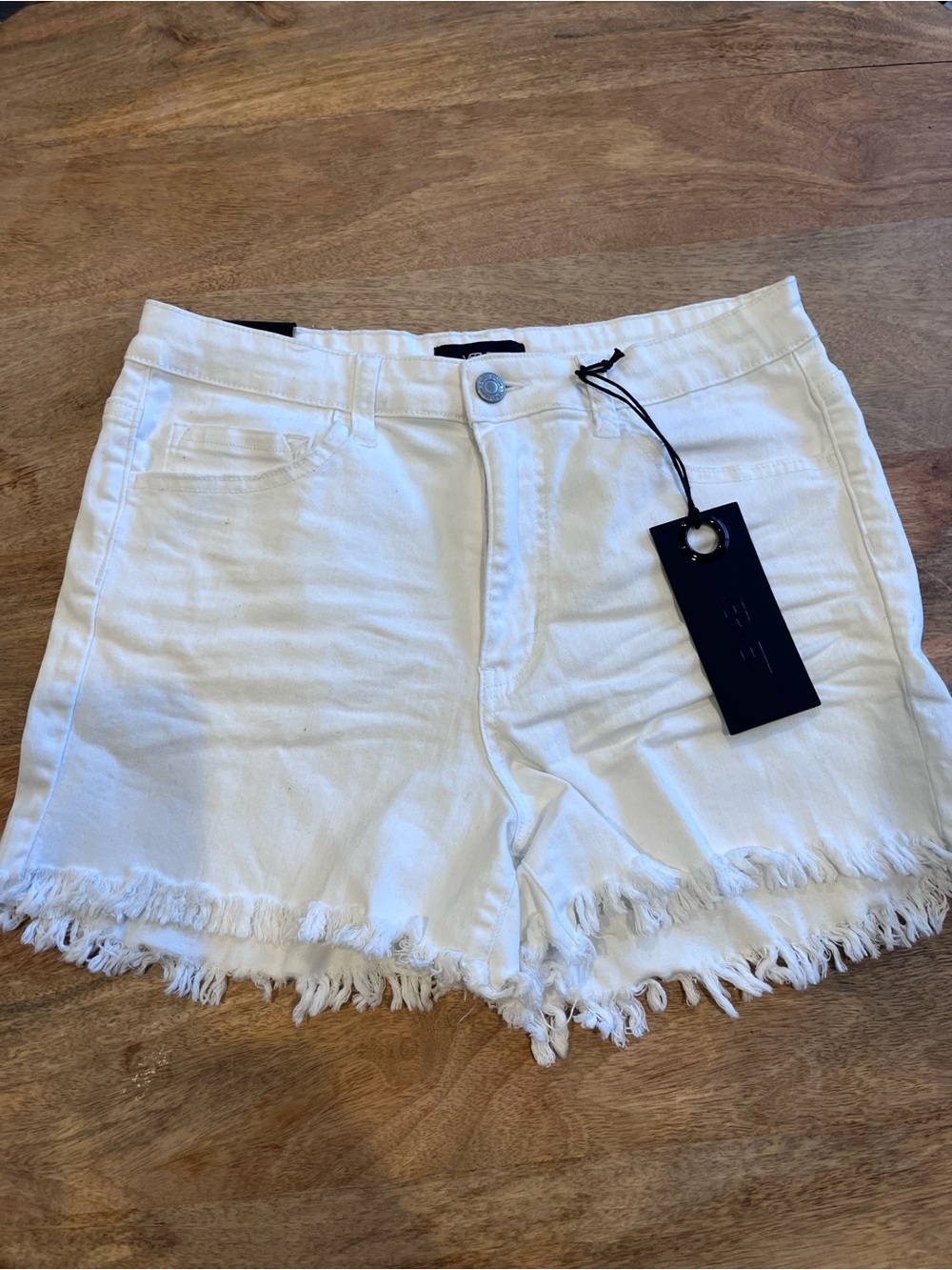 Vervet Women’s White Frayed Hem Denim Shorts